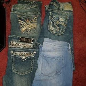4 pairs of womens Jean's lot sizes 12&13